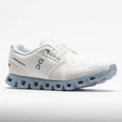 On Running On Cloud 5 Women's White/Chambray 10 On Running On Cloud 5 Women's White/Chambray -Brooks Store 048088 5