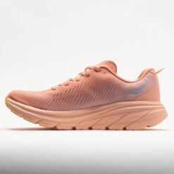 HOKA Rincon 3 Women's Shell Coral/Peach Parfait 7 HOKA Rincon 3 Women's Shell Coral/Peach Parfait -Brooks Store 048502 1