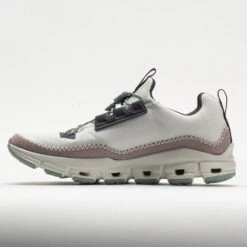 On Running On Cloudaway Women's Ice/Moss 7 On Running On Cloudaway Women's Ice/Moss -Brooks Store 048877 1