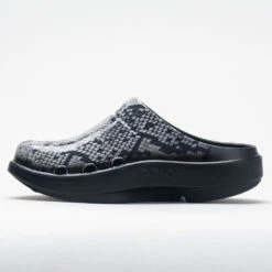 OOFOS OOcloog Limited Women's Black/Snakeskin -Brooks Store 631220 1